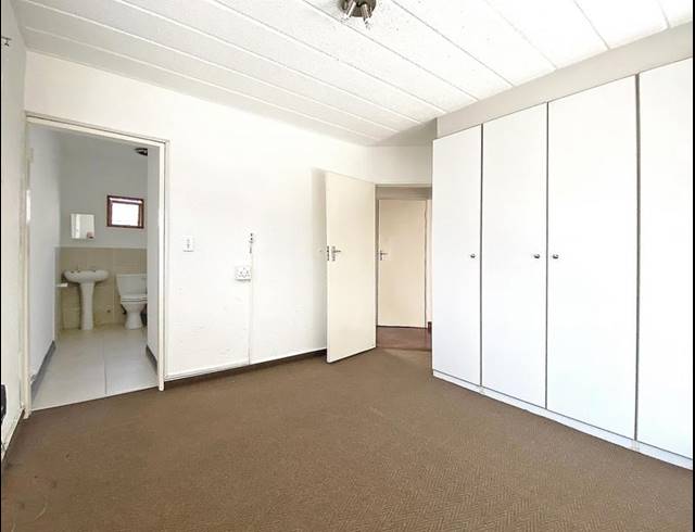 2 BEDROOM APARTMENT FOR SALE IN CRAIGHALL